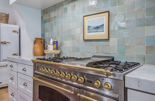 Mount Pleasant House | Family-Friendly 5BR 3+ Acres 10 Min to Beach