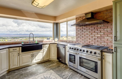 Lapoint House | Family-Friendly Utah Home: Deck, Mountain Views!