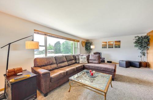 Yakima House | Family-Friendly Yakima Escape with Yard and Pool!