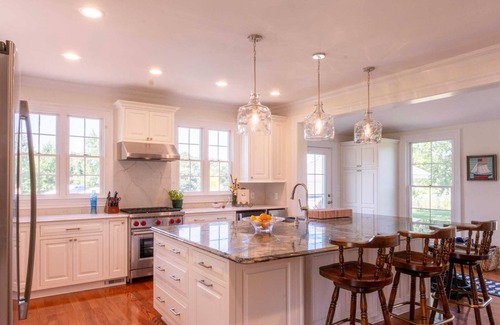 McDaniel House | Family & Friends Paradise – Pool, BBQ, & More!