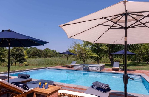 McDaniel House | Family & Friends Paradise – Pool, BBQ, & More!