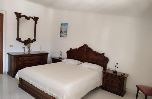 Galtelli House | Family & Friends - Room 1 - Second Floor - shared bathroom