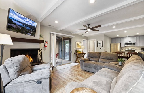 Zephyr Cove House | Family Fun Getaway - Community Pool and Hot Tub!
