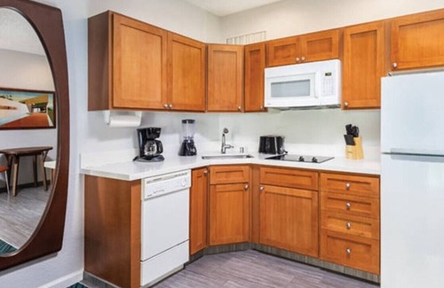 Uptown Design District Condo | Family fun in Palm Springs in this resort 2BD condo with resort amenities including kids pool
