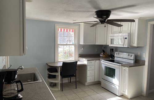 Wildwood Point House | Family Fun on the Lake! 4 Bed, 3 Bath with Great Outdoor Kitchen.
