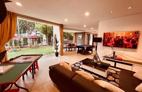 Tanjung Bungah House | Family Fun Private Pool Villa with KTV, BBQ, PS5, POOL TABLE, KITCHEN just 2-Minute Drive to Tanjung Bungah Beach