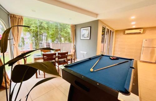 Tanjung Bungah House | Family Fun Private Pool Villa with KTV, BBQ, PS5, POOL TABLE, KITCHEN just 2-Minute Drive to Tanjung Bungah Beach