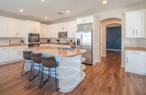 Mesa House | Family Fun Retreat Mesa AZ w Pool
