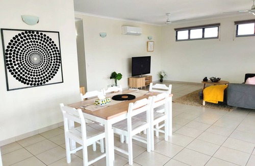 Rapid Creek Apartment | Family Gateway to Seashore