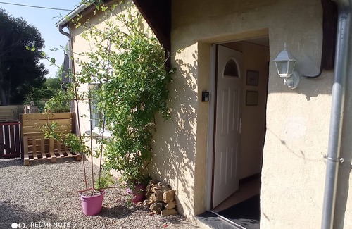 Montsenelle Cottage | Family Gite in the Countryside, with Outdoor Heated Swimming Pool. Pet Friendly