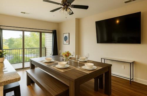 Glen Iris Apartment | Family Group Retreat 3 Queens Pool Table 2nd