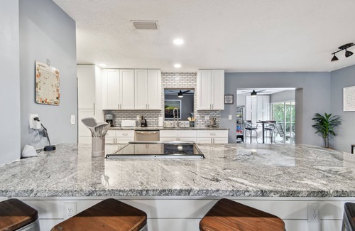 St. Augustine South House | Family HEATED POOL mins to dt/ beaches/inlet, 2 boat drops, pets ok