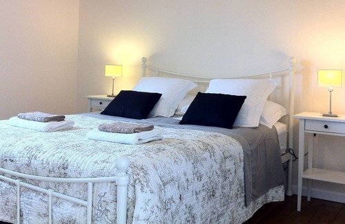 Nabinaud Cottage | Family Holiday Hamlet - Heated Pools, Golf, Tennis, Creche, 10 mins to beach!