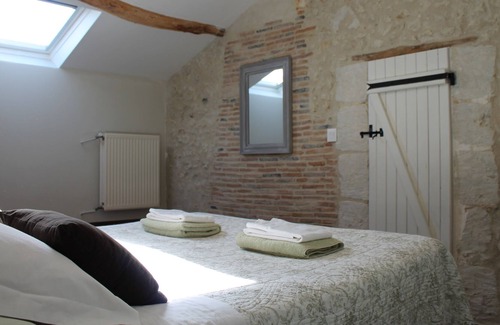 Nabinaud Cottage | Family Holiday Hamlet - Heated Pools, Golf, Tennis, Creche, 10 mins to beach!