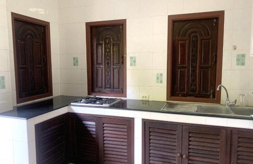 Nong Chaeng House | Family holiday home