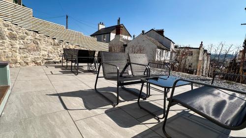 Llandudno House | Family Holiday Home by the Great Orme Tramway and Beach