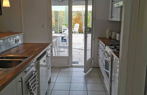 Meschers-sur-Gironde House | Family home, garden, heated pool, bicycles, pingpong 5' from the beach