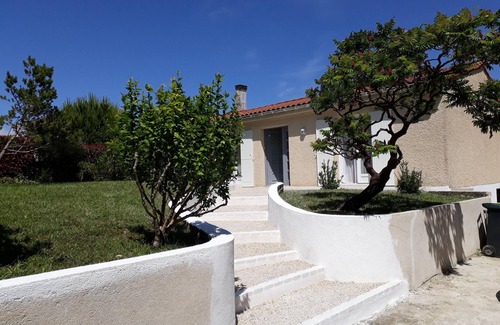Meschers-sur-Gironde House | Family home, garden, heated pool, bicycles, pingpong 5' from the beach