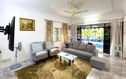 Ampang House | Family Home Ampang Utama with Swimming Pool