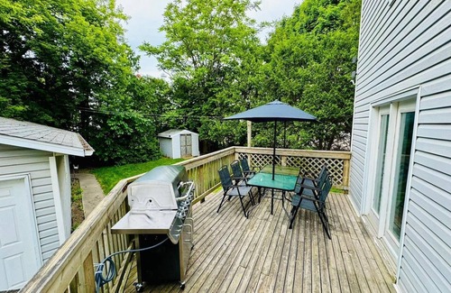 Chatham-Kent House | Family Home - Close to watersports
