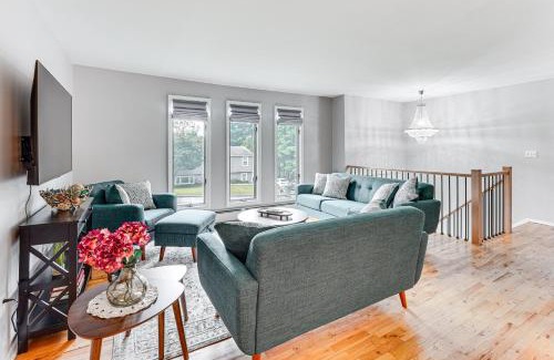 Monroe House | Family Home Close to Warwick, 5 Mi to Lake!