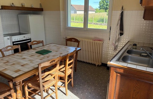 Eymoutiers House | Family home