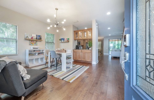 South Pinellas Community Council House | Family home/gated comm/mins from beach!