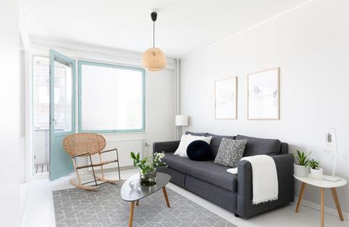 Kallio Apartment | Family home in Kallio beside metro w/free parking