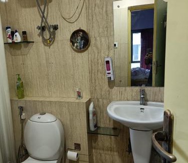 Seal Lane Apartment | Family home