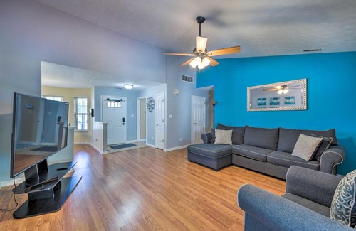 Wayne House | Family Home Near Indianapolis Speedway and Dtwn