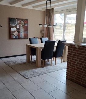 Municipality of Halderberge House | Family home near the city center!