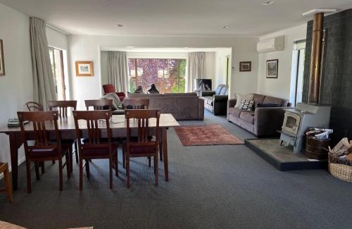 Arrowtown House | Family Home on Inverness