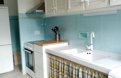 Souppes-sur-Loing House | Family home sleeps 10, 1 hour from Paris