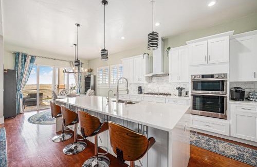 Hudson Villa | Family Home W Hot Tub Near Red Rocks