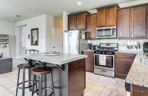 Buda Cottage | Family Home w/Pool Access: 5 Mi to Downtown Buda!