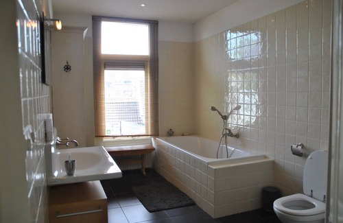 Alkmaar House | Family home with garden in the center of Alkmaar, 25 min. from the beach