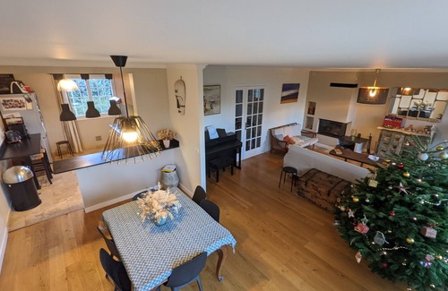 Bailly House | Family home with garden near Versailles