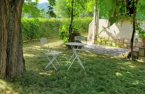 Callian House | Family home with garden and village views