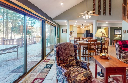 Flagstaff House | Family Home with Golf Course & Lake Views, Patio, Firepit, WiFi & Central AC