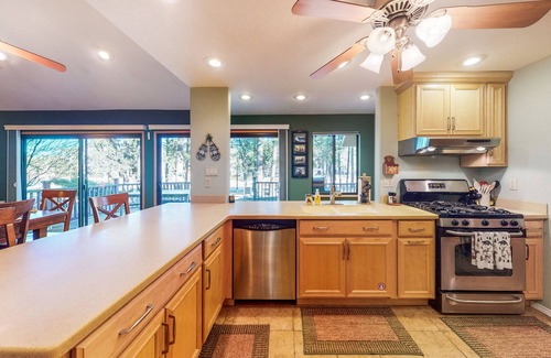 Flagstaff House | Family Home with Golf Course & Lake Views, Patio, Firepit, WiFi & Central AC