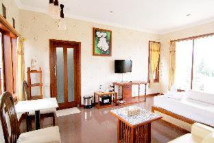 Ngaglik Hotel | Family Hotel Gradia 2