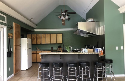 Shelby House | Family house by the lake
