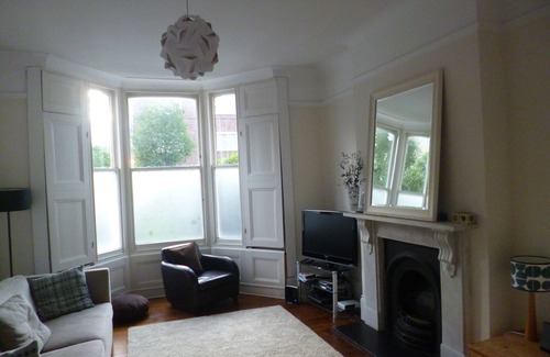 Stroud Green House | Family house great kitchen zone 2, only a 6 min walk to tube