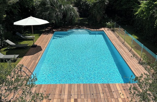 Cauderan House | Family house innside Bordeaux with large garden and pool up to 10 persons