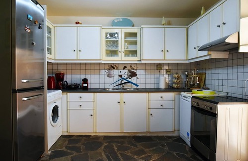 Koundouros House | Family house with a sea view for rent in the area of Koundouros