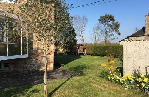 Planguenoual House | Family house with large garden, near sea and beaches