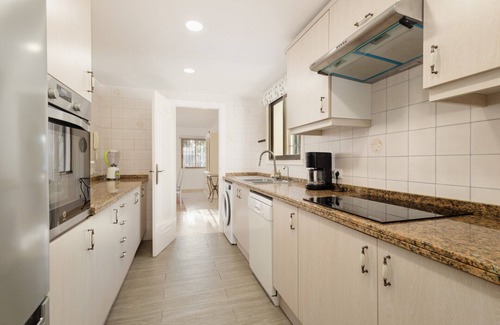 Marbella Villa | Family house with pool, terrace and panoramic views near the sea, Marbella