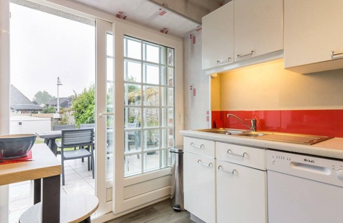 Granville Cottage | Family house with private garden, terrace, Internet - Granville