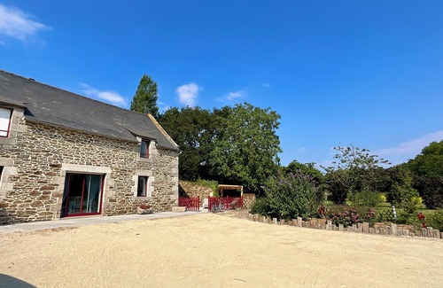 Tregon House | Family house with private jacuzzi, Near Saint Jacut beach, Lancieux, Dinard