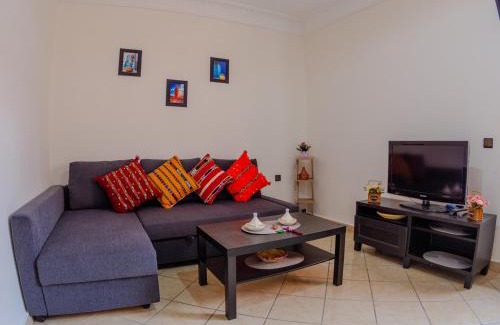 Daoudiate Apartment | Family Illuminated Apartment With Pool